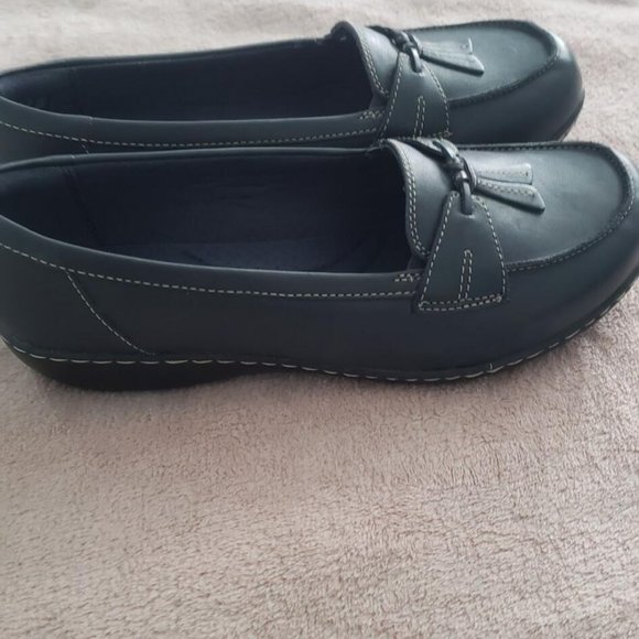 Clatks Women's Ashland Bubble Loafer - Picture 6 of 8